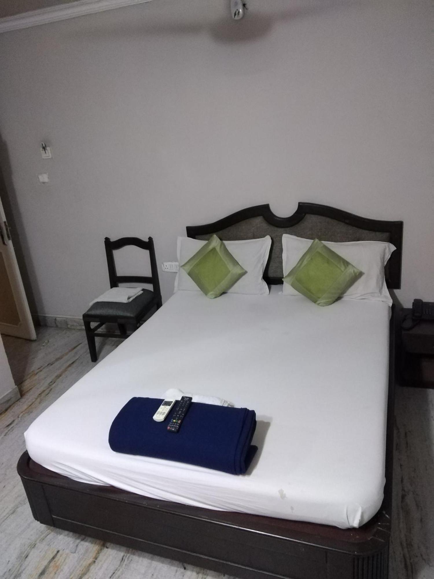 Grand Tower Chennai Otel Oda fotoğraf